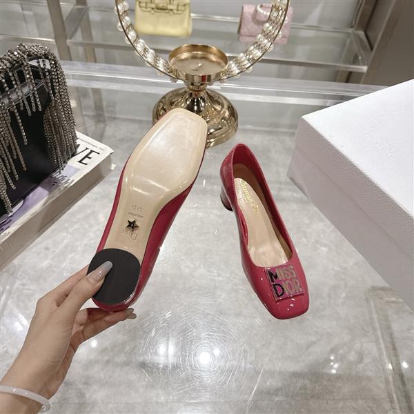 20251127171540918 270